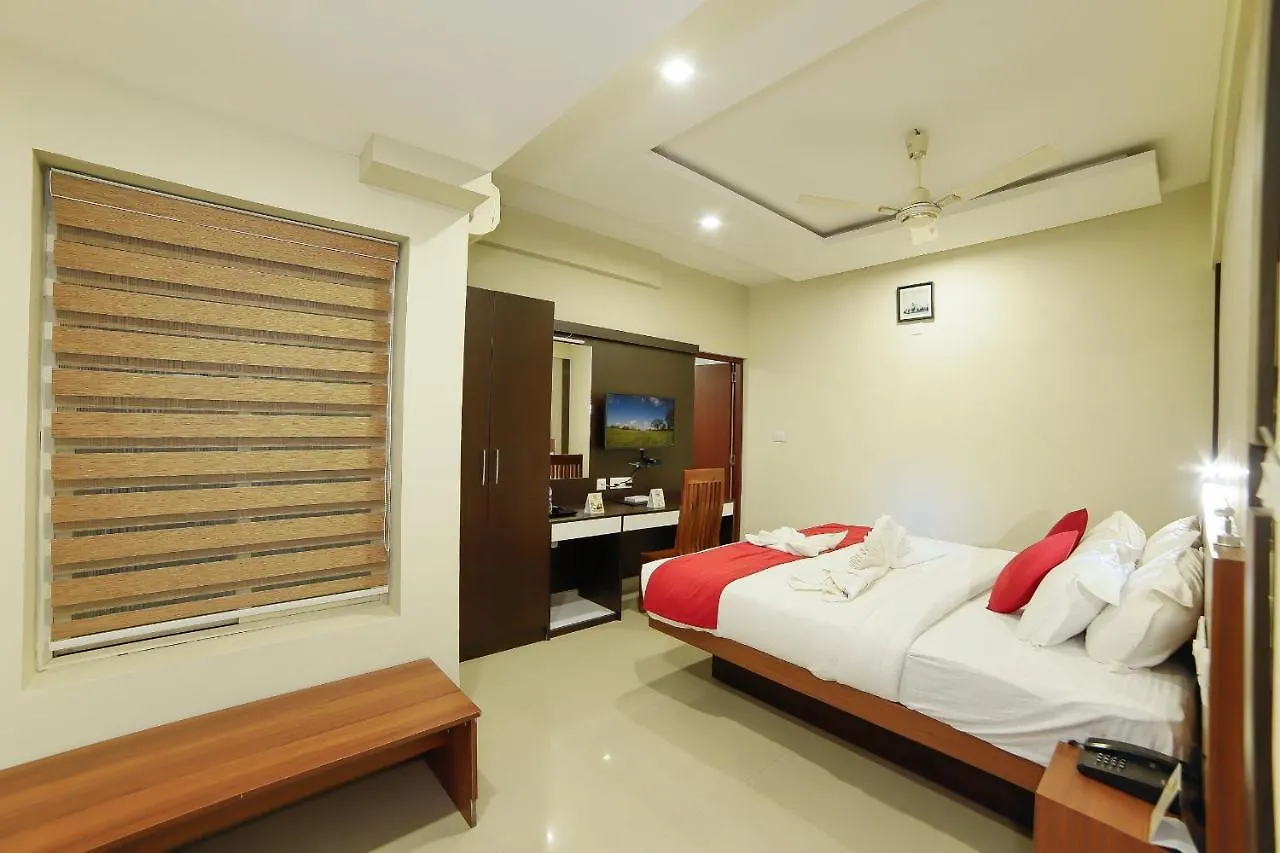 Sreepathi Indraprastha Hotel Guruvayur