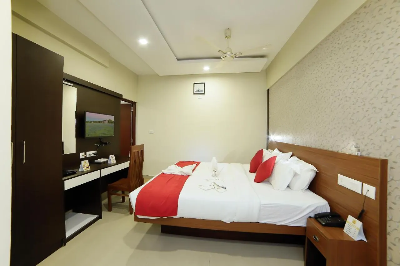 Sreepathi Indraprastha Hotel Guruvayur