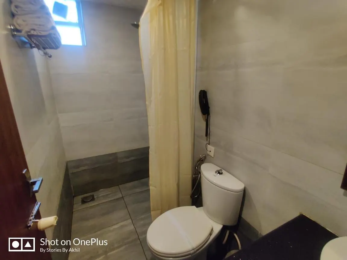 Sreepathi Indraprastha Hotel Guruvayur