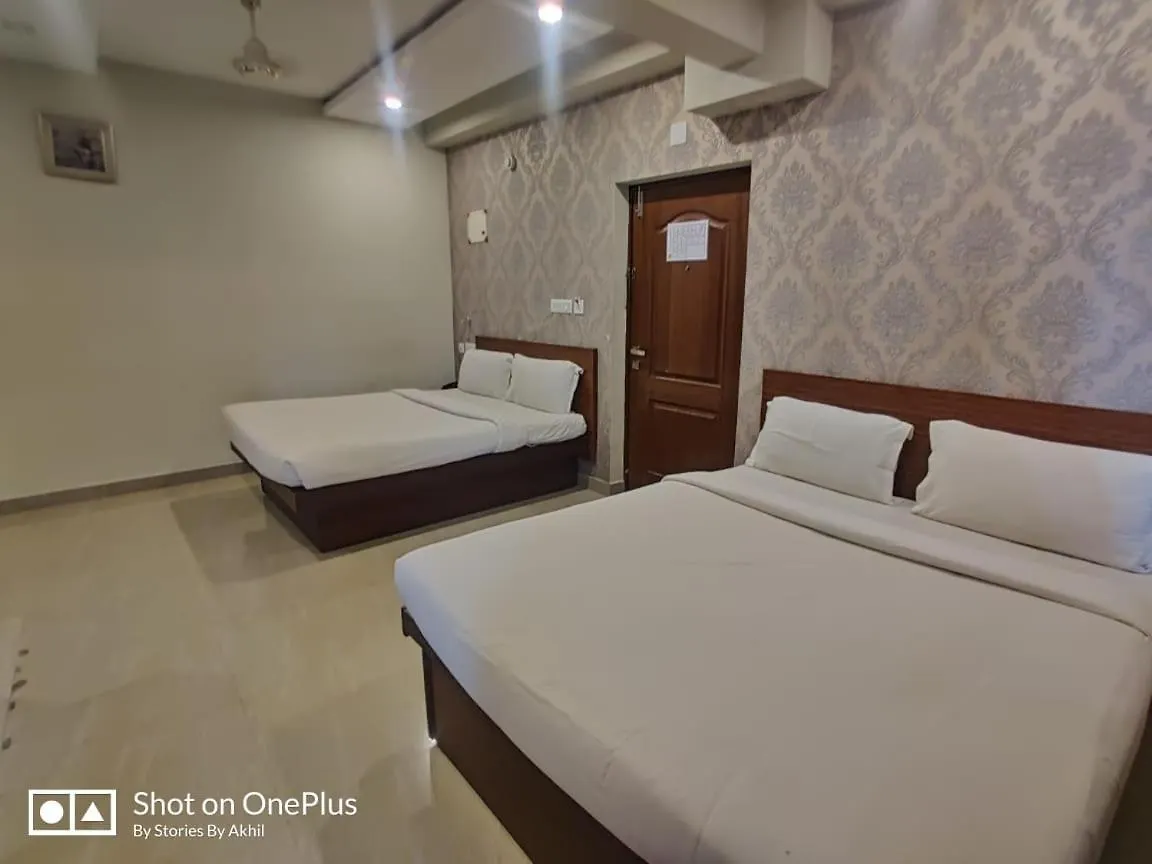 Sreepathi Indraprastha Hotel Guruvayur